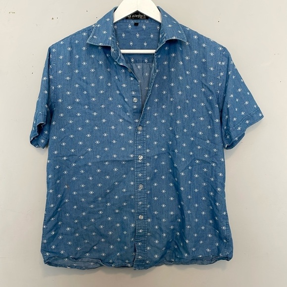 Short Sleeve Print Button Up Shirt - Picture 4 of 9
